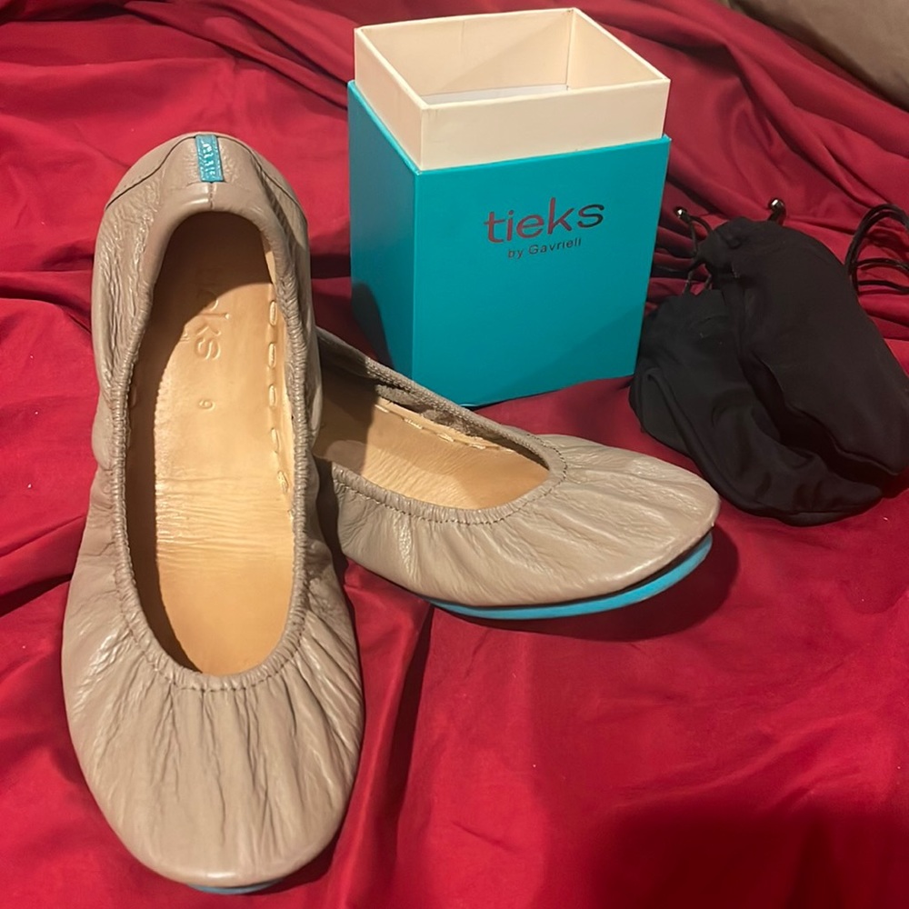 Taupe Tieks - PERFECT FOR ANY OUTFIT!